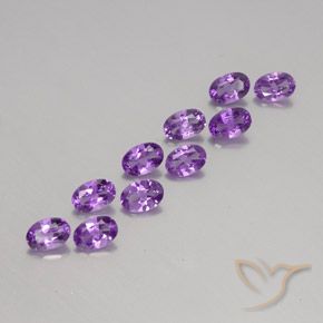 Shop natural 3.97ct ミディアムダークパープルがかったバイオレット アメジスト gems, 楕円形, from ブラジル at GemSelect. In stock, global shipping!