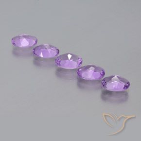 Shop natural 3.40ct ミディアムピンクがかったバイオレット アメジスト gems, 楕円形, from ブラジル at GemSelect. In stock, global shipping!