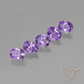 Shop natural 3.36ct ミディアム薄いバイオレット アメジスト gems, 楕円形, from ブラジル at GemSelect. In stock, global shipping!