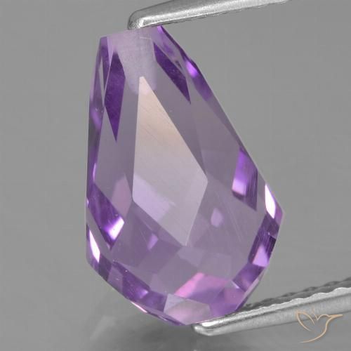 3.69ct 天然 ミディアムバイオレット アメジスト, ブリオレット, VS