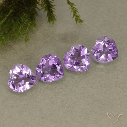 Shop natural 2.78ct ミディアムパープルがかったバイオレット アメジスト gems, 心臓, from ブラジル at GemSelect. In stock, global shipping!