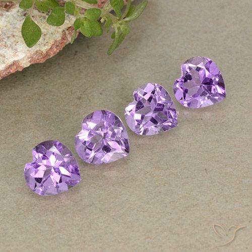 Shop natural 2.98ct 濃いパープルがかったバイオレット アメジスト gems, 心臓, from ブラジル at GemSelect. In stock, global shipping!