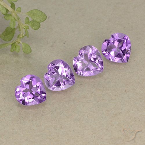 Shop natural 2.83ct ミディアムパープルがかったバイオレット アメジスト gems, 心臓, from ブラジル at GemSelect. In stock, global shipping!