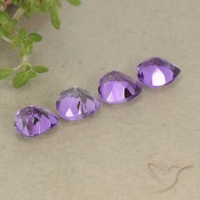 Shop natural 2.83ct ミディアムパープルがかったバイオレット アメジスト gems, 心臓, from ブラジル at GemSelect. In stock, global shipping!