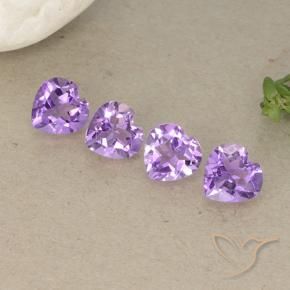 Shop natural 2.76ct ミディアムバイオレット アメジスト gems, 心臓, from ブラジル at GemSelect. In stock, global shipping!