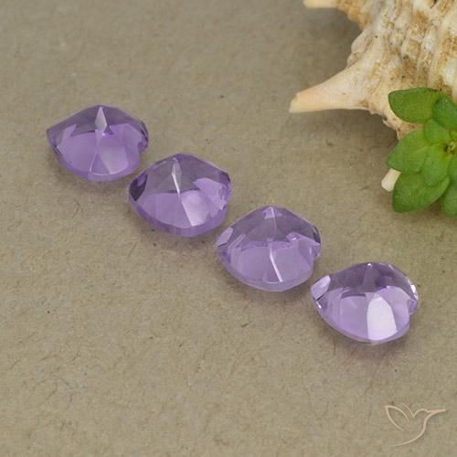 Shop natural 3.12ct 濃い紫 アメジスト gems, 心臓, from ブラジル at GemSelect. In stock, global shipping!