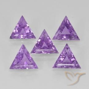 Shop natural 2.81ct ミディアムバイオレット アメジスト gems, トリリオン, from ブラジル at GemSelect. In stock, global shipping!
