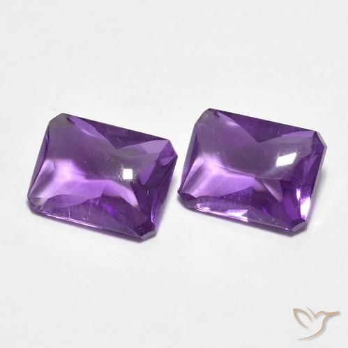 Shop natural 2.78ct 鮮やかなバイオレット アメジスト gems, 八角形 / エメラルドカット, from ブラジル at GemSelect. In stock, global shipping!