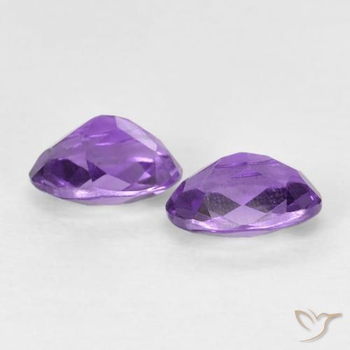 Shop natural 0.86ct 鮮やかなバイオレット アメジスト gems, 楕円形, from ブラジル at GemSelect. In stock, global shipping!