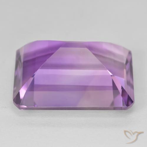 21.90カラットの天然Medium Light Purplish-Violetアメジスト、八角形 / エメラルドカット、VVS