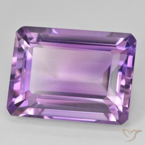22.92カラットの天然Medium Light Purplish-Violetアメジスト、八角形 / エメラルドカット、VVS