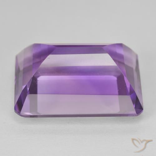 22.92カラットの天然Medium Light Purplish-Violetアメジスト、八角形 / エメラルドカット、VVS