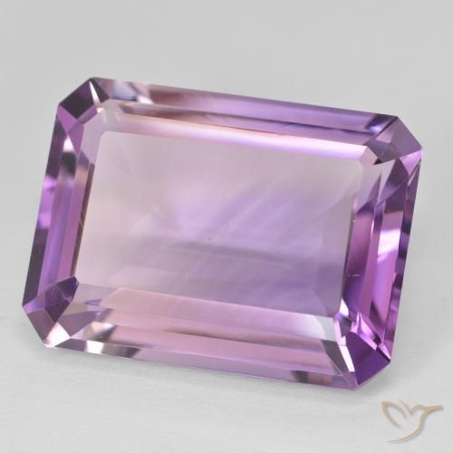 20.24カラットの天然Medium Light Purplish-Violetアメジスト、八角形 / エメラルドカット、VVS