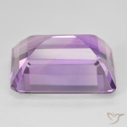 22.05カラットの天然Medium Light Purplish-Violetアメジスト、八角形 / エメラルドカット、VVS