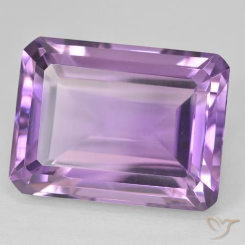 25.46カラットの天然Medium Light Purplish-Violetアメジスト、八角形 / エメラルドカット、VVS