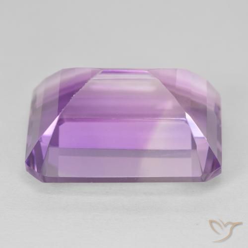 24.01カラットの天然Medium Light Purplish-Violetアメジスト、八角形 / エメラルドカット、VVS