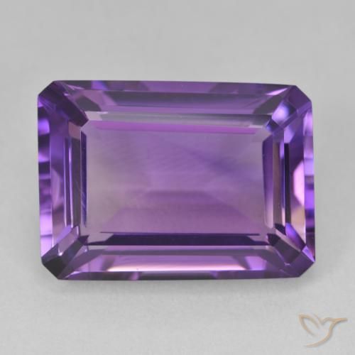15.67ct 天然 ミディアムバイオレット アメジスト, エメラルドカット, VVS