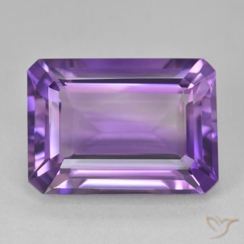 15.96ct 天然 ミディアムバイオレット アメジスト, エメラルドカット, VVS