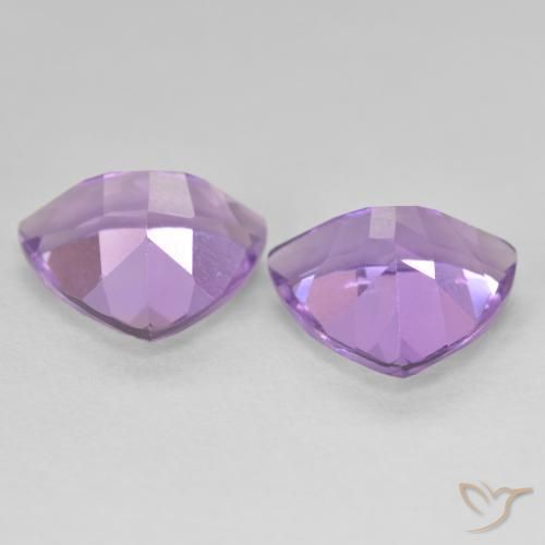 Shop natural 5.33ct ミディアムバイオレット アメジスト gems, トリリオン, from ブラジル at GemSelect. In stock, global shipping!