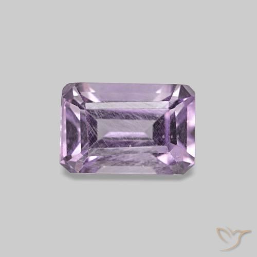 0.60カラットの天然Medium Light-Violetアメジスト（6×4 mm・エメラルドカット）