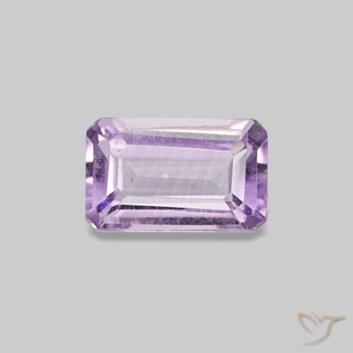 0.28カラットの天然淡いピンクがかった紫アメジスト（5×3.1 mm・エメラルドカット）