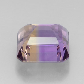 12.11カラットの天然バイカラーアメトリン（13.5×13 mm・エメラルドカット）