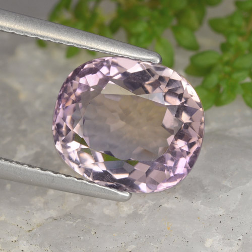 4.82カラットの天然バイカラーアメトリン、オーバルカット、VVS