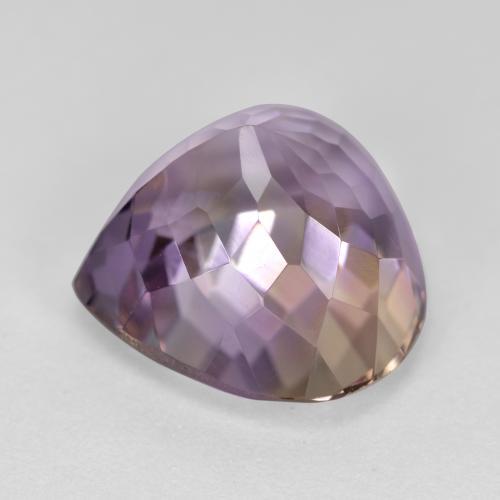 9.50カラットの天然バイカラーアメトリン（13.5×14 mm・洋梨の形）