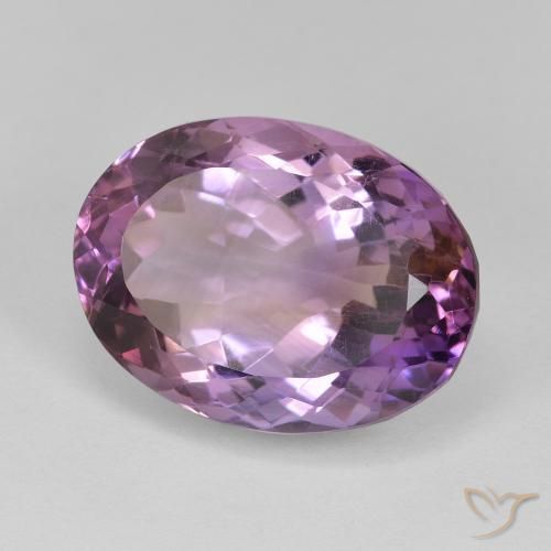14.62カラットの天然バイカラーアメトリン（17.4×13 mm・オーバルカット）