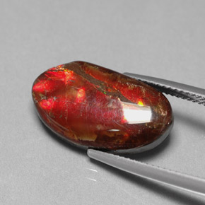 7.65カラットの天然マルチカラーアンモライト（19.5×11 mm・ファンシーシェイプ）