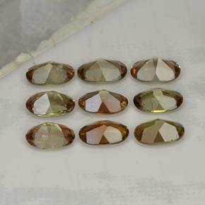 3.64カラットの天然マルチカラーアンダルサイト（6×4 mm・オーバルカット）