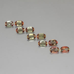 カラットの天然オレンジがかった茶アンダルサイト（5.9×4 mm・オーバルカット）