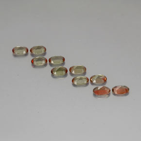 カラットの天然オレンジがかった茶アンダルサイト（5.9×4 mm・オーバルカット）