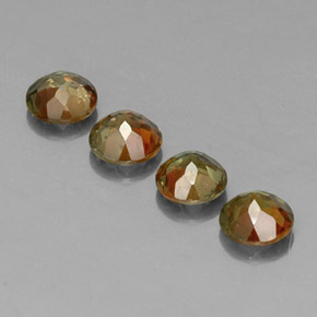 カラットの天然マルチカラーアンダルサイト（5.10 mm・ラウンドカット）