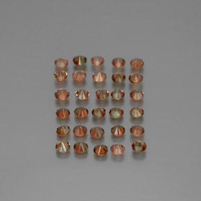 3.74カラットの天然マルチカラーアンダルサイト（3.11 mm・ラウンドカット）