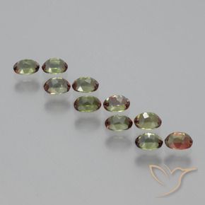 Shop natural 2.12ct マルチカラー アンダルサイト gems, 楕円形, from ブラジル at GemSelect. In stock, global shipping!