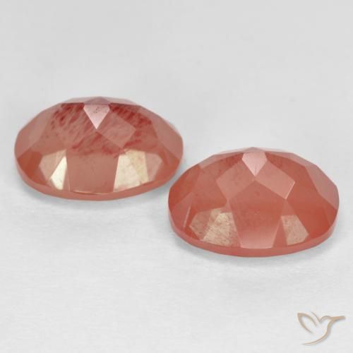 Shop natural 3.02ct ミディアムレッド アンデシン・ラブラドライト gems, 楕円形, from コンゴ at GemSelect. In stock, global shipping!