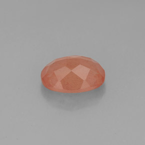 1.30カラットの天然ハニーレッドアンデシンラブラドライト（8.3×6.2 mm・透明）