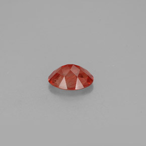 1.03カラットの天然ハニーレッドアンデシンラブラドライト（8.1×6 mm・オーバルカット）