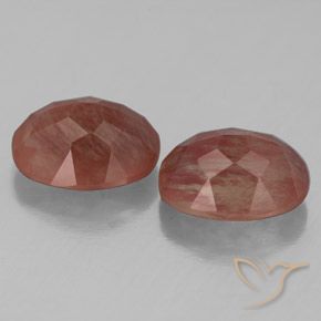 Shop natural 5.64ct ブラッドレッド アンデシン・ラブラドライト gems, 楕円形, from コンゴ at GemSelect. In stock, global shipping!