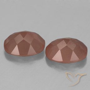 Shop natural 5.11ct 薄い赤みがかったオレンジ アンデシン・ラブラドライト gems, 楕円形, from コンゴ at GemSelect. In stock, global shipping!