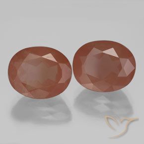 Shop natural 7.60ct 赤みがかったオレンジ アンデシン・ラブラドライト gems, 楕円形, from コンゴ at GemSelect. In stock, global shipping!