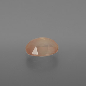 1.38カラットの天然ハニーオレンジアンデシン・ラブラドライト、オーバルカット、透明