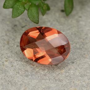 0.66カラットの天然ハニーオレンジアンデシンラブラドライト（7.1x5.1 mm・オーバルカット）
