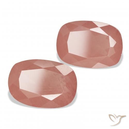 Shop natural 7.04ct ミディアムピンク アンデシン・ラブラドライト gems, クッション, from コンゴ at GemSelect. In stock, global shipping!