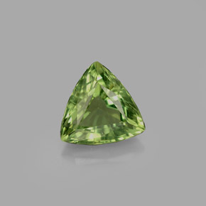 1.20カラットの天然グリーンアパタイト（7.2×7 mm・トリリアント）
