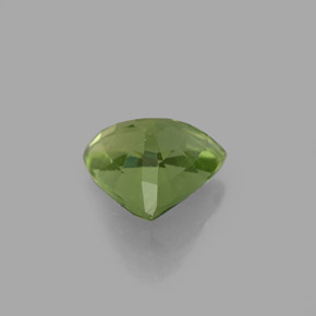 1.20カラットの天然グリーンアパタイト（7.2×7 mm・トリリアント）
