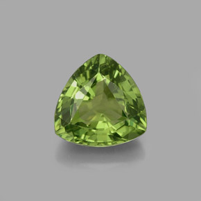 1.99カラットの天然グリーンアパタイト（8.1×8.1 mm・トリリアント）