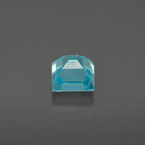 0.82カラットの天然ライトブルーアパタイト（4.8×4.8 mm・四角）