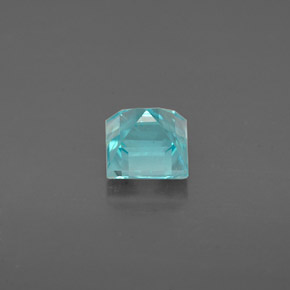 0.77カラットの天然ライトブルーアパタイト（4.9×4.8 mm・四角）